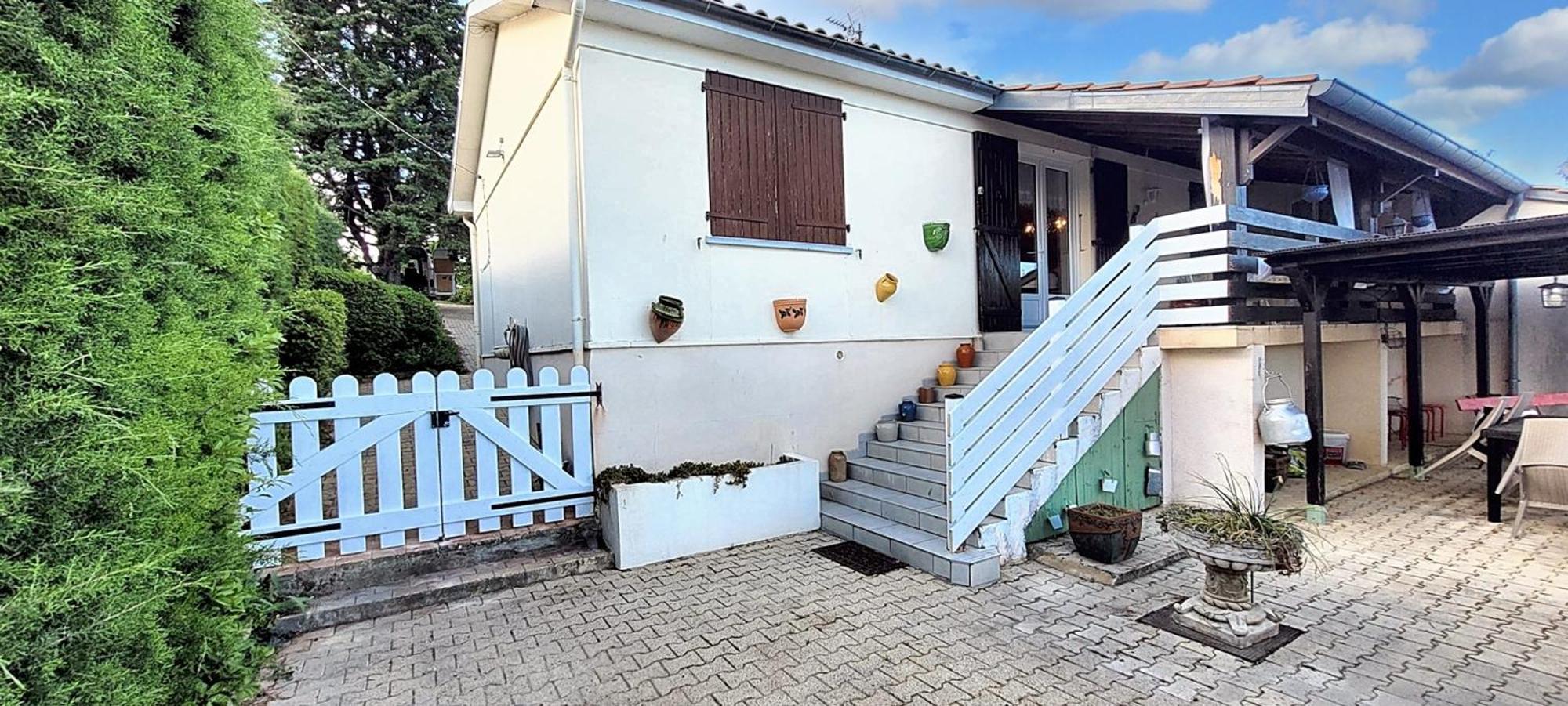 Maison Paisible A Veyras Avec Piscine Privee Et Vue Montagne Exteriér fotografie